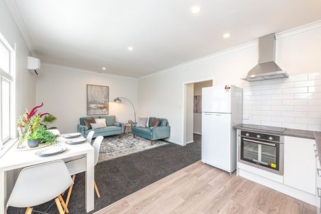 Photo of property in 112 Cornfoot Street, Castlecliff, Whanganui, 4501