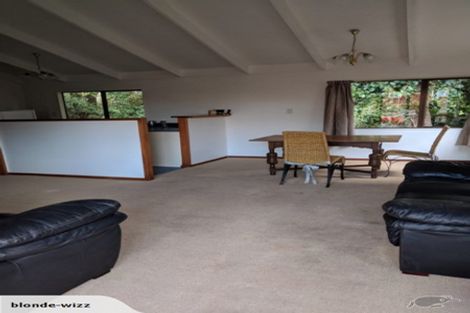 Photo of property in 1/52 West Coast Road, Glen Eden, Auckland, 0602