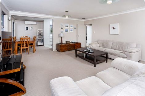 Photo of property in 121 Moore Street, Hillcrest, Auckland, 0627