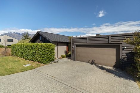 Photo of property in 34 Rannoch Drive, Jacks Point, Queenstown, 9371
