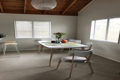 Photo of property in 240 Henderson Valley Road, Henderson, Auckland, 0612