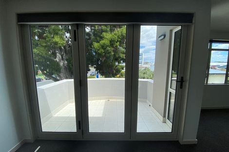 Photo of property in 1/29 Third Avenue, Tauranga, 3110