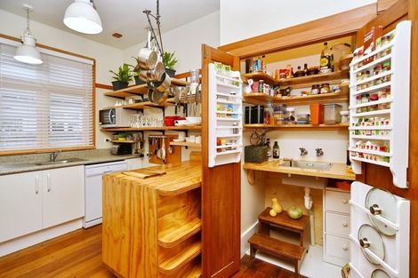 Photo of property in 100 Edward Avenue, Edgeware, Christchurch, 8013