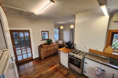 Photo of property in 8 Chelwood Street, Takaro, Palmerston North, 4412