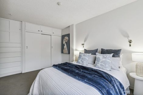 Photo of property in Jerningham Apartments, 20 Oriental Terrace, Oriental Bay, Wellington, 6011