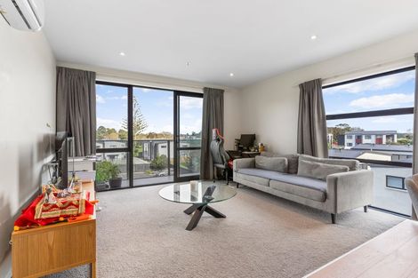 Photo of property in 204/69d Hall Avenue, Mangere, Auckland, 2022