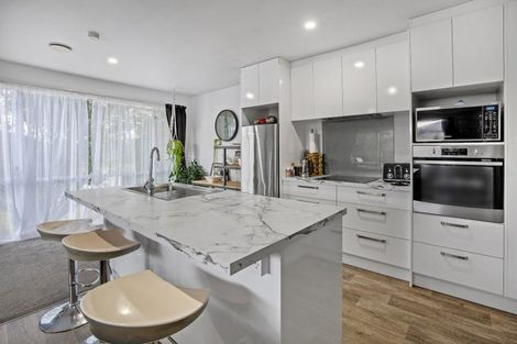 Photo of property in 19 Kathleen Crescent, Hornby, Christchurch, 8042