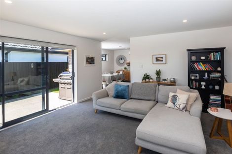 Photo of property in 6 Torbeg Lane, Broomfield, Christchurch, 8042