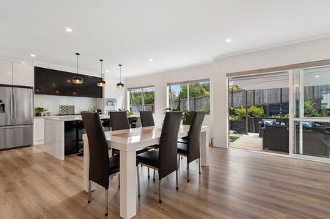 Photo of property in 16 Harvest Avenue, Orewa, 0931