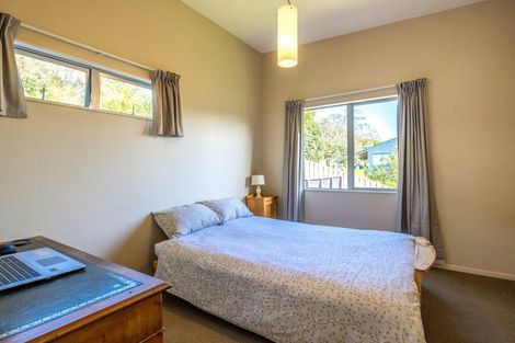 Photo of property in 23 Ocean Road, Surfdale, Waiheke Island, 1081