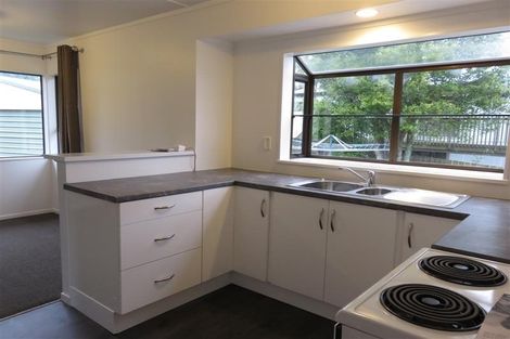 Photo of property in 20 Edgware Road, West Harbour, Auckland, 0618