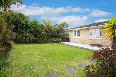 Photo of property in 1/19 Becroft Drive, Forrest Hill, Auckland, 0620