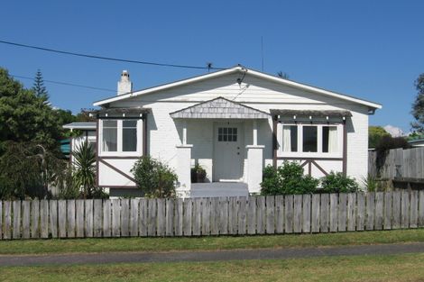 Photo of property in 1/5 Copley Street, New Lynn, Auckland, 0600