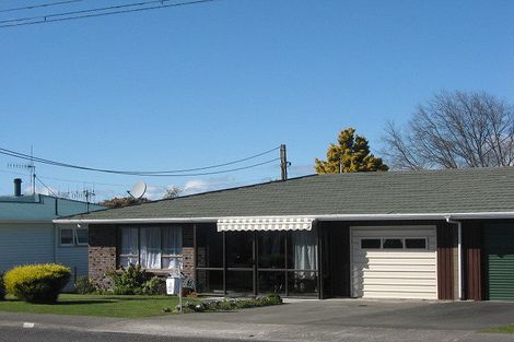 Photo of property in 9 Wellington Road, Waipukurau, 4200