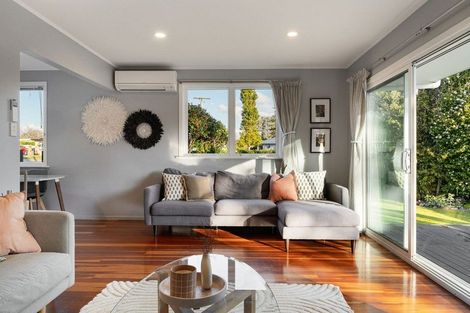 Photo of property in 35 Millers Road, Brookfield, Tauranga, 3110
