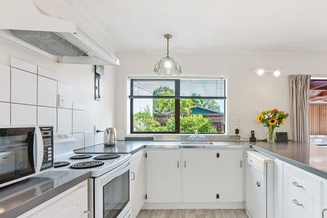 Photo of property in 2/529 Weymouth Road, Weymouth, Auckland, 2103