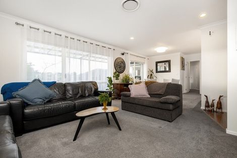 Photo of property in 10 Greta Place, Stanmore Bay, Whangaparaoa, 0932