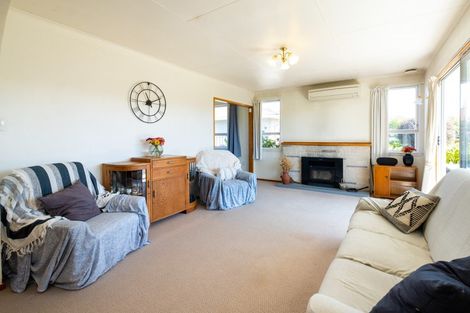 Photo of property in 35 Flaxmere Avenue, Flaxmere, Hastings, 4120