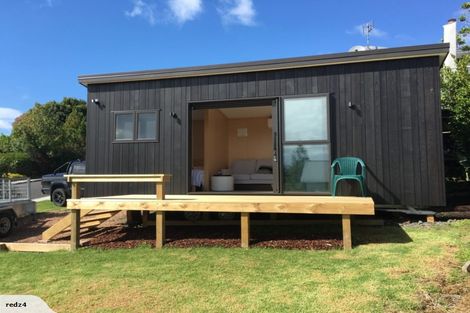 Photo of property in 1 John Dee Crescent, Red Beach, 0932