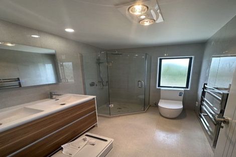 Photo of property in 29a Sheridan Drive, New Lynn, Auckland, 0600