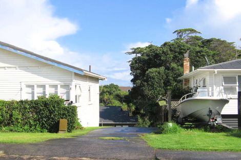 Photo of property in 2/77 Clovelly Road, Bucklands Beach, Auckland, 2012