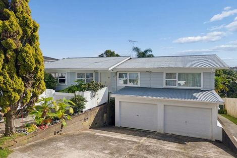 Photo of property in 34 Marlborough Avenue, Glenfield, Auckland, 0629