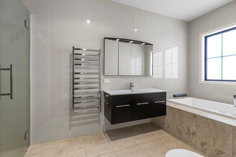 Photo of property in 166 Oriental Parade, Papamoa Beach, Papamoa, 3118