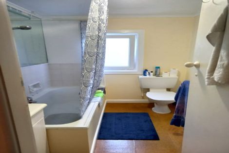 Photo of property in 11 Ferry Road, Days Bay, Lower Hutt, 5013