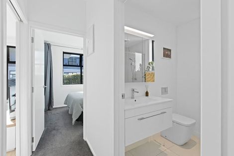 Photo of property in 4/445 Hibiscus Coast Highway, Orewa, 0931