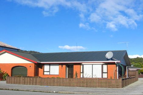 Photo of property in 71a Shakespeare Street, Greymouth, 7805