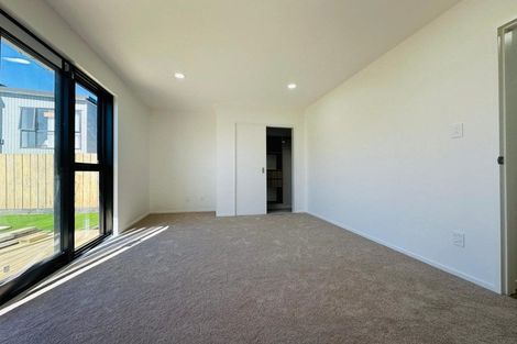 Photo of property in 1c Edwards Avenue, Henderson, Auckland, 0610