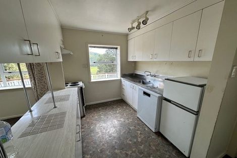 Photo of property in 3/132 Curtis Street, Northland, Wellington, 6012