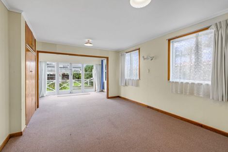 Photo of property in 11 West Hoe Road, Orewa, 0931