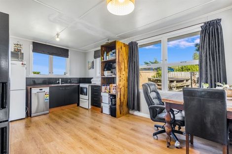 Photo of property in 67 Pikarere Street, Titahi Bay, Porirua, 5022