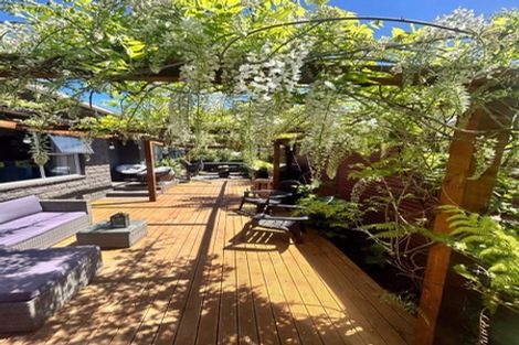 Photo of property in 51 Kent Street, Picton, 7220