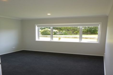 Photo of property in 120 Matua Road, Huapai, Kumeu, 0810