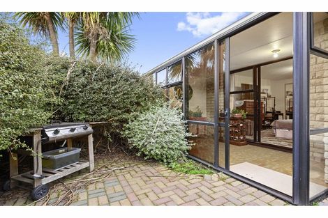 Photo of property in 181 Wilsons Road South, Saint Martins, Christchurch, 8022