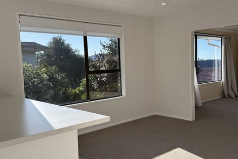 Photo of property in 20 Taupata Street, Redcliffs, Christchurch, 8081