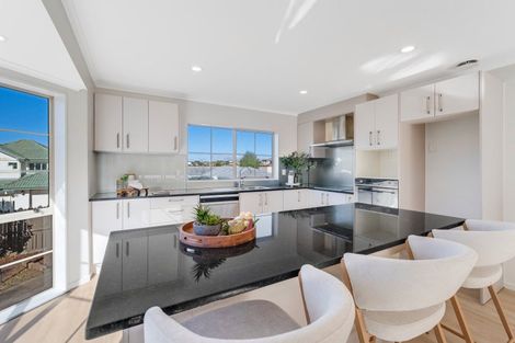 Photo of property in 8 Covina Place, Somerville, Auckland, 2014