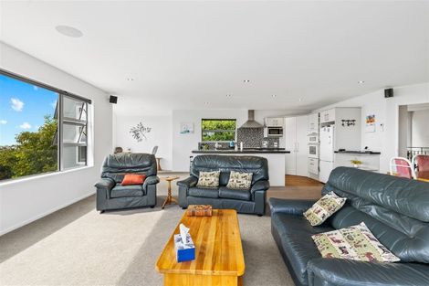 Photo of property in 18 Maffeys Road, Mount Pleasant, Christchurch, 8081