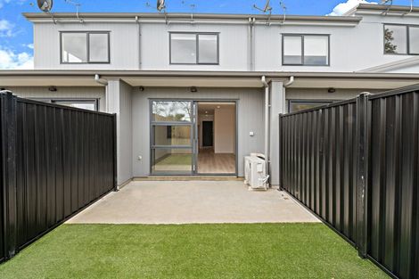 Photo of property in 2/28 Matapouri Road, Mangere Bridge, Auckland, 2022