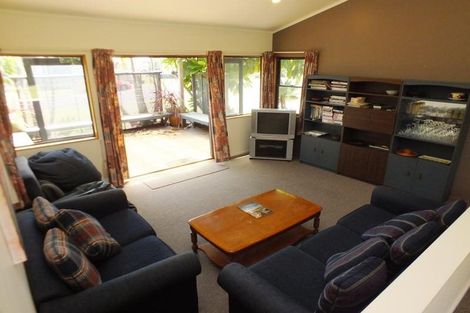 Photo of property in 137 Kowhai Avenue, Matarangi, Whitianga, 3592