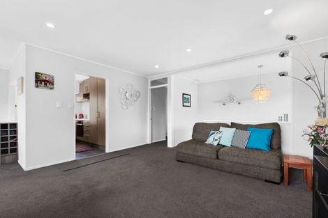 Photo of property in 1/6 Reynolds Place, Torbay, Auckland, 0630