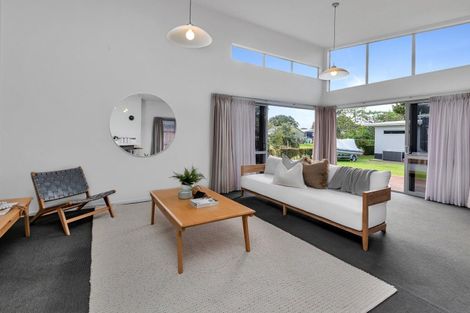 Photo of property in 152d One Tree Point Road, One Tree Point, 0118