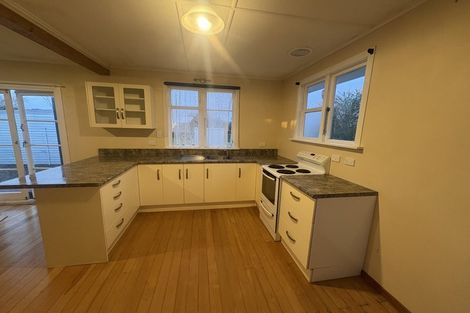 Photo of property in 25 Paterson Street, Pahiatua, 4910