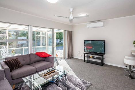 Photo of property in 30a Toru Road, Paraparaumu Beach, Paraparaumu, 5032