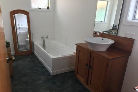 Photo of property in 245 Lwr Weld Road, Tataraimaka, New Plymouth, 4374