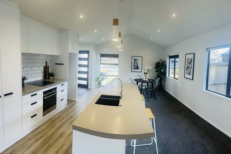 Photo of property in 10 Wheat Street, Jacks Point, Queenstown, 9371