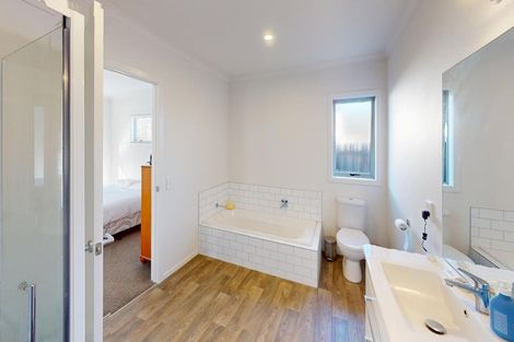 Photo of property in 21 Wescombe Grove, Feilding, 4702