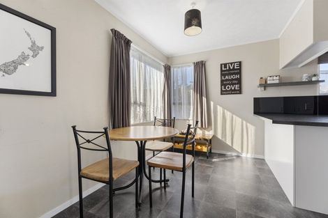 Photo of property in 9 Pluto Place, Milson, Palmerston North, 4414